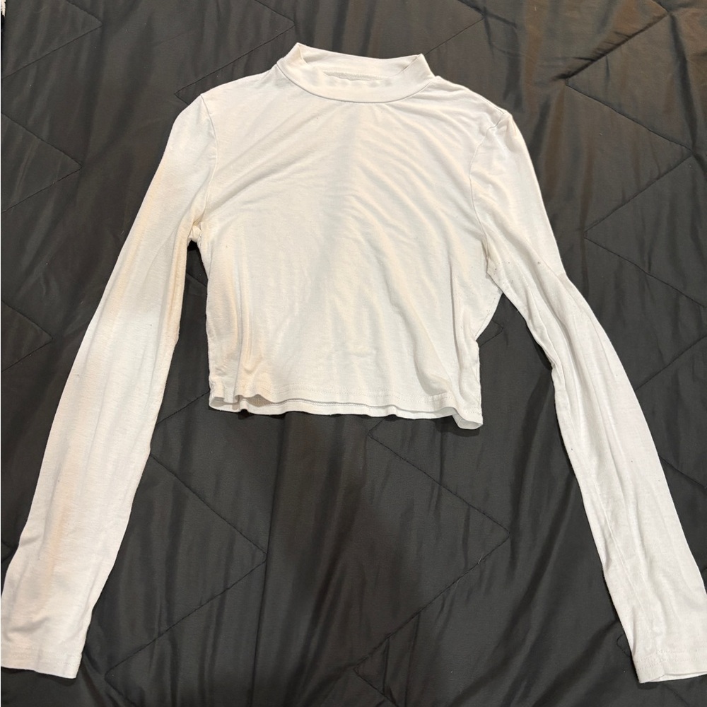 cropped turtleneck